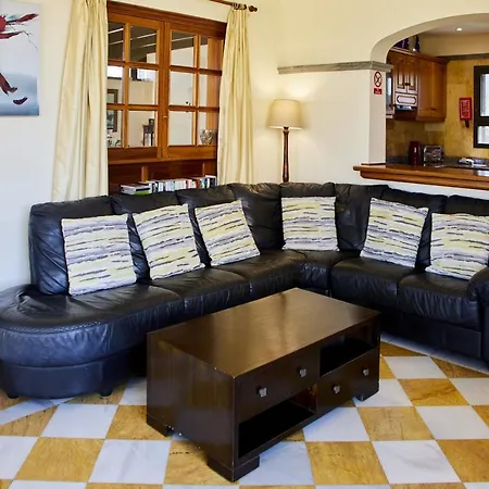 Villa Casa Beluka By Now Ltd