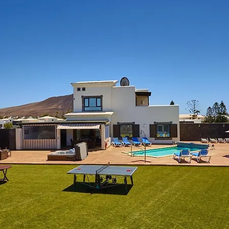 Casa Beluka By Now Ltd Villa Playa Blanca