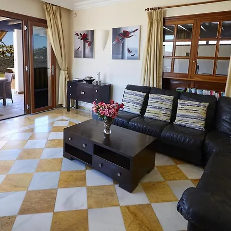 Casa Beluka By Now Ltd فيلة